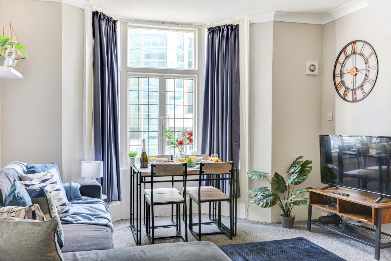 2 Bedroom Apartment - Queens Square Flat 1 브라이턴 외부 사진