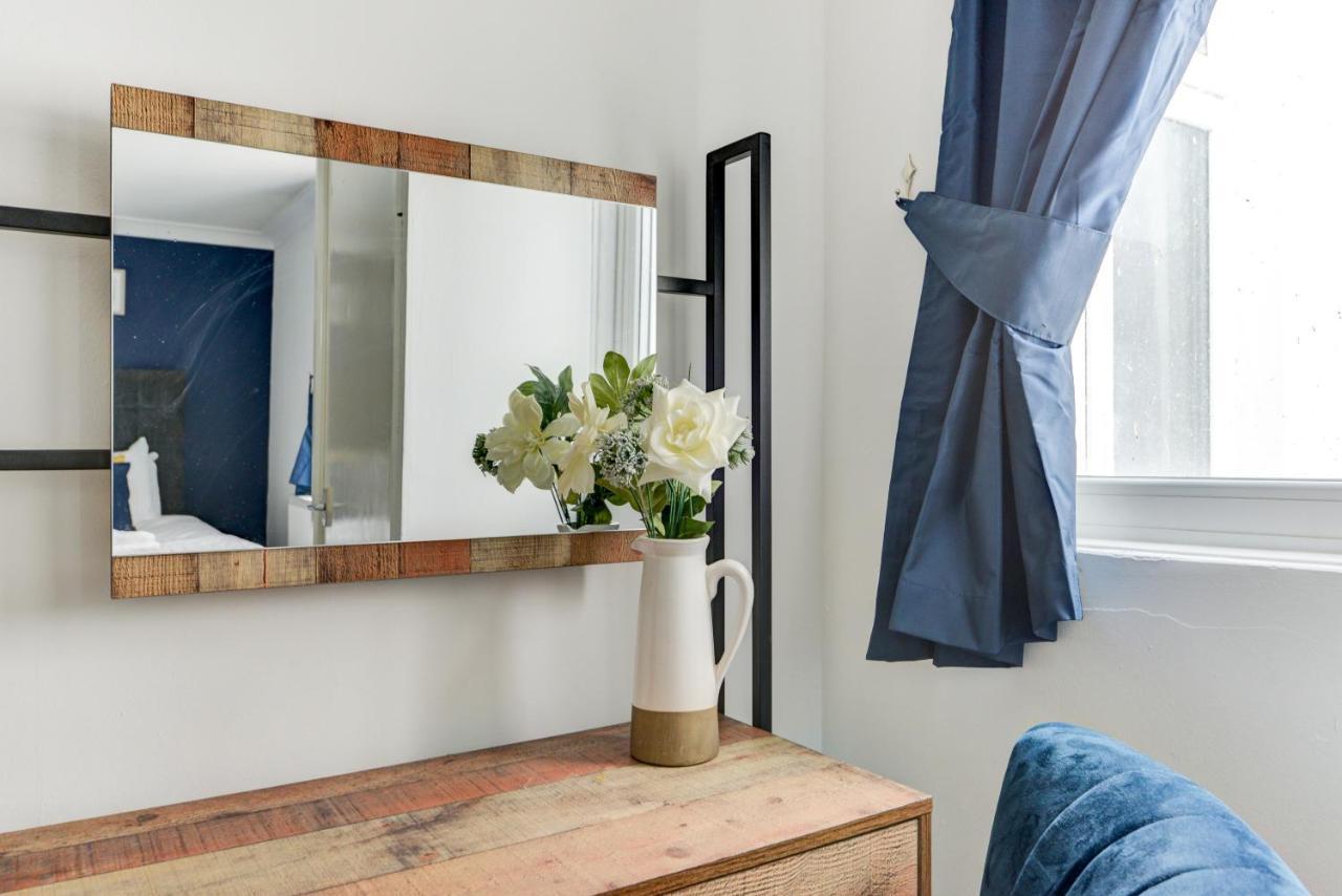 2 Bedroom Apartment - Queens Square Flat 1 브라이턴 외부 사진
